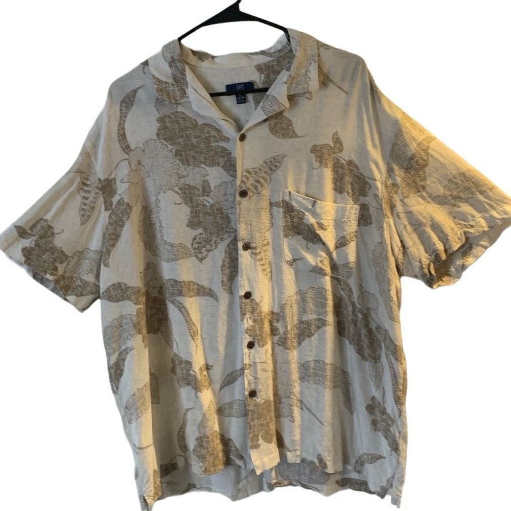 Pre Owned Men’s George Short Sleeve Button Up Sz XL White Island Vibe